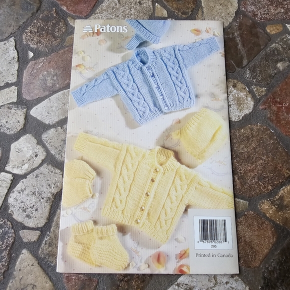 Vintage Patons Fairytale Early Arrivals Knitting Pattern Book, Preowned - Picture 2 of 9